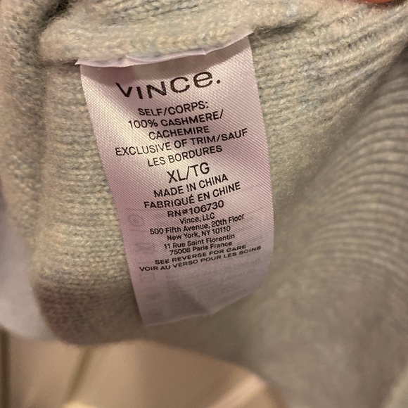 Vince funnel neck boiled cashmere sweater 🩵 - Picture 7 of 7